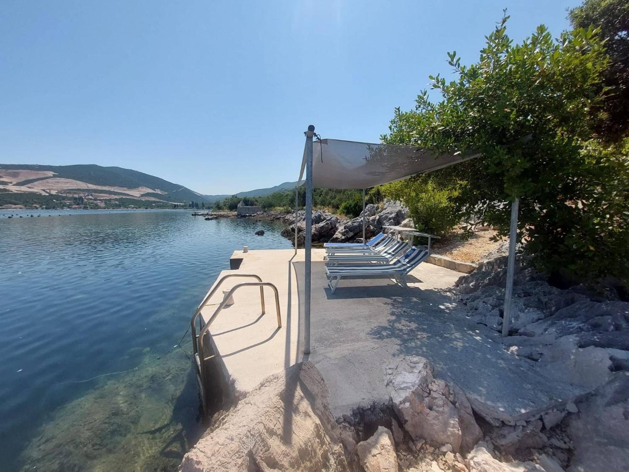Apartments By The Sea Zuronja, Peljesac - 13202 Putniković Екстериор снимка